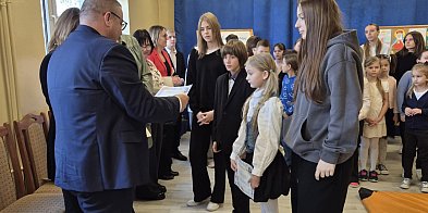 W szkole podstawowej w Kunicach podsumowali konkurs o św. Jadwidze Śląskiej-118074