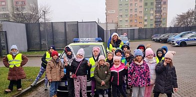 Policjanci pokazali maluchom swoją codzienną pracę-119070