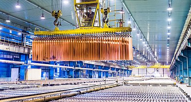 KGHM podsumowuje dziewięć miesięcy 2025 roku. 1 mld zł zysku netto-117512