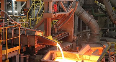 Związki zawodowe Huty Miedzi Legnica walczą o miejsca pracy-118173