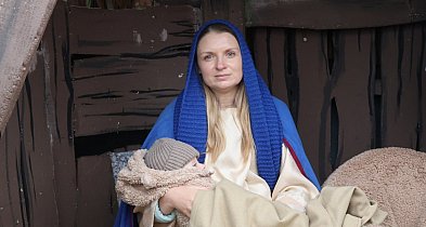 Pasterka w szopce betlejemskiej przy MB Częstochowskiej-120043