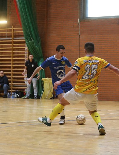 Futbol-5 gromi Stal Chocianów aż 17:2. Różnica kilku klas w meczu futsalu-120178