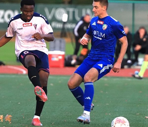 Piłkarskie niższe ligi: wyniki piątkowych spotkań-116759