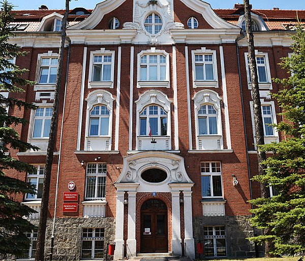 Prokuratura oskarża kadrę ośrodka w Jerzmanicach - 119265