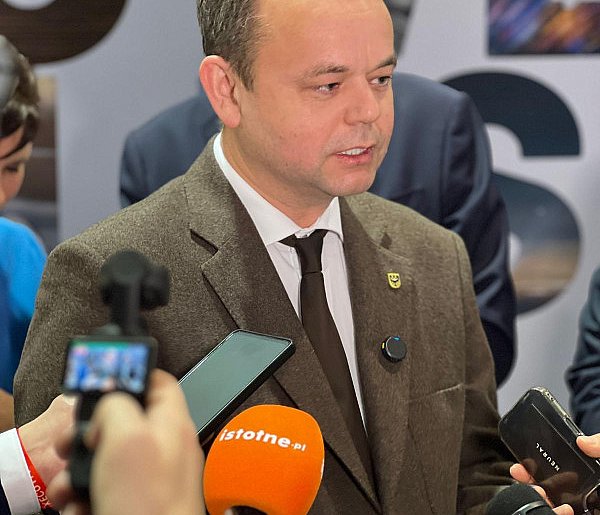 Wilczyce i Kozów bez dostępu do kolei. Karwan domaga się zmiany stanowiska-119472