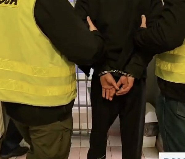 Włamanie na stacji paliw skończyło ich dobrą passę - 120037