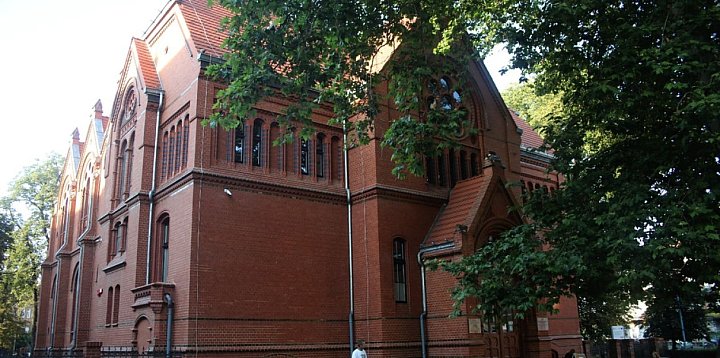 Mariusz Gładzik będzie gościem biblioteki-117668