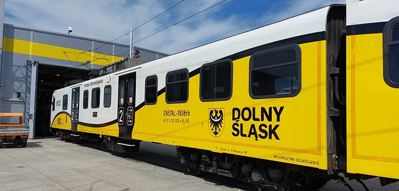 Bilet na pociąg Kolei Dolnośląskich kupisz online bez stania w kolejce