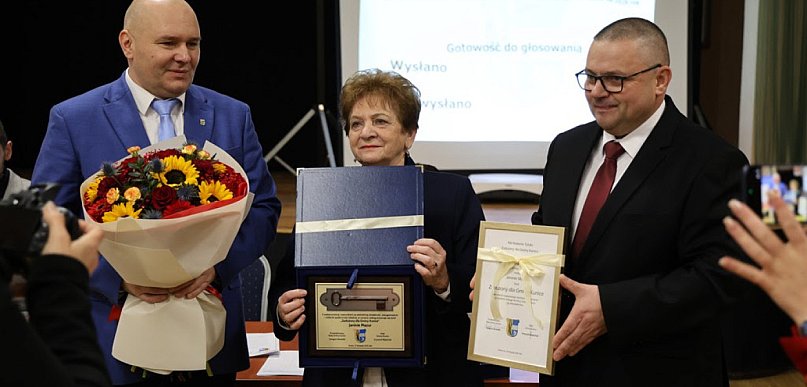 Podczas sesji Rady Gminy Kunice wręczono tytuły Zasłużony dla Gminy Kunice