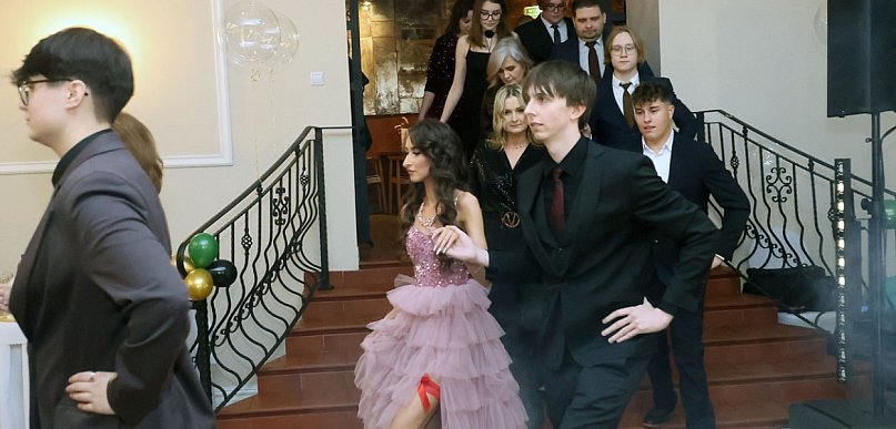 Studniówka Hutnika. W maju maturzyści zmierzą się z egzaminem