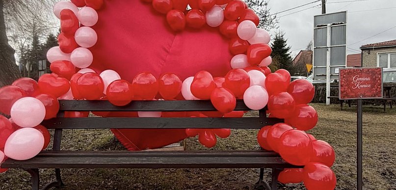 Walentynkowa sceneria w Kunicach. Wpadnijcie i zrób zdjęcie