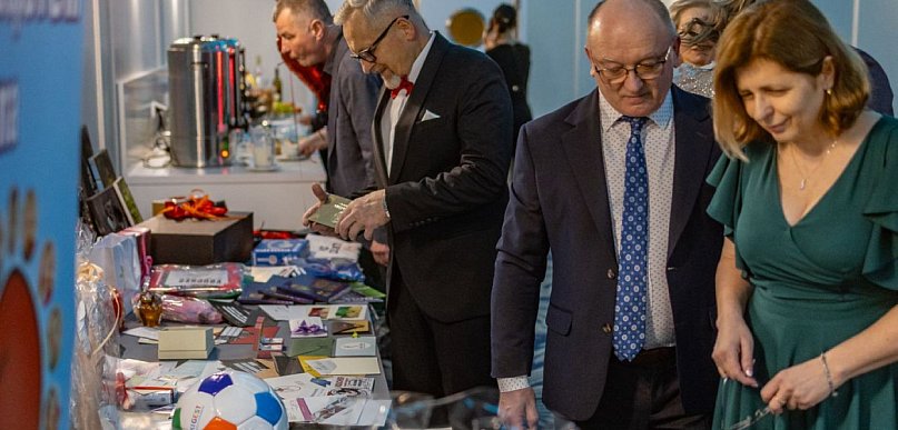 Bawili się, pomagając. Bal Bankowca dla podopiecznych „Otwórz Serce”