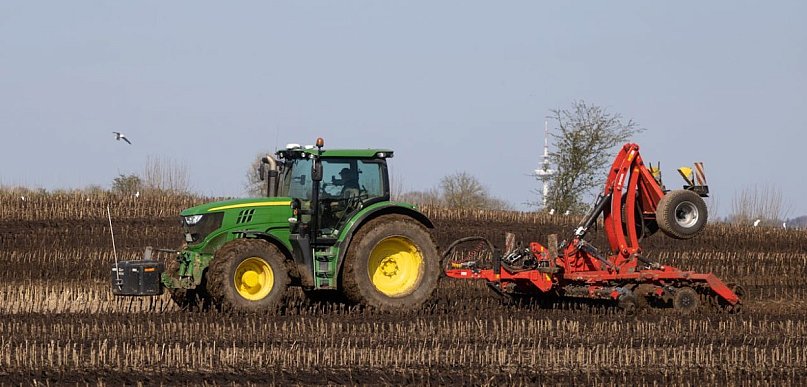 Przygotowanie ciągnika do sezonu: Lista kontrolna najważniejszych układów i kompon