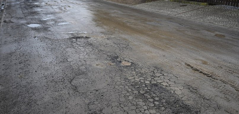 Co z remontem ulic Morelowej i Orzechowej? Miasto odpowiada Frostowi