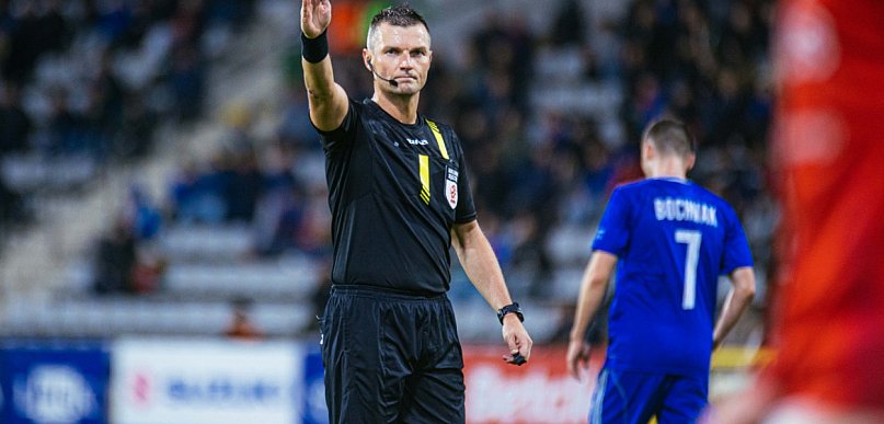 Marcin Szczerbowicz poprowadzi mecz Miedzi z Polonią Warszawa