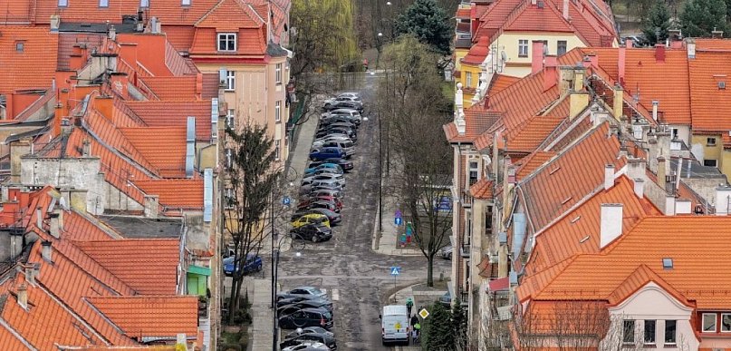 ZDM otworzył oferty na remont ul. Traugutta. Sześć firm w przetargu