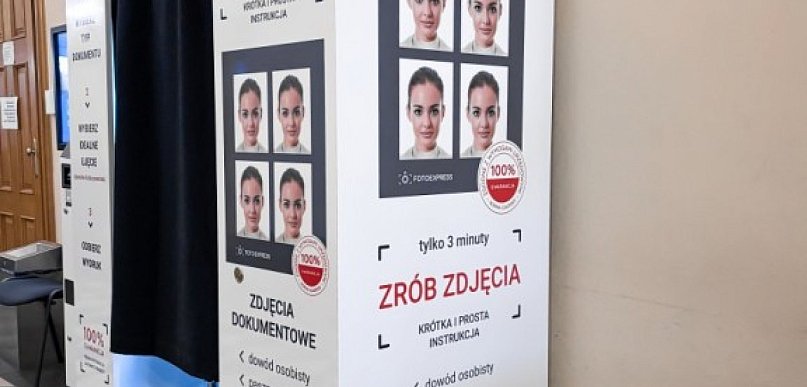 Fotokabina w urzędzie przy Chojnowskiej. Koniec szukania fotografa