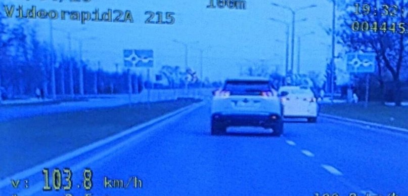 Niebezpieczna prędkość w terenie zabudowanym. 18-latka za kierownicą