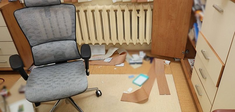 Szok. W nocy włamał się do przychodni i wpadł, gdy pakował sprzęt