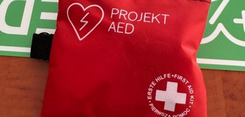 Defibrylatory trafiły do  legnickich szkół i instytucji kultury