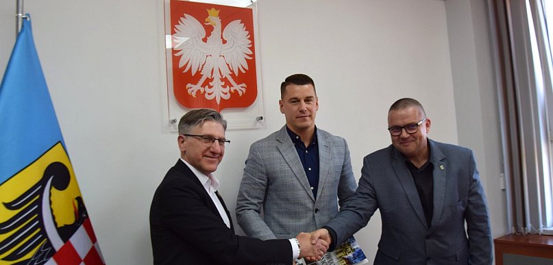 Powiat i gmina łączą siły, wspólnie przebudują odcinek ul. Gwarnej