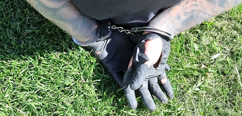 Policja przejęła narkotyki warte milion złotych. 5 osób zatrzymanych