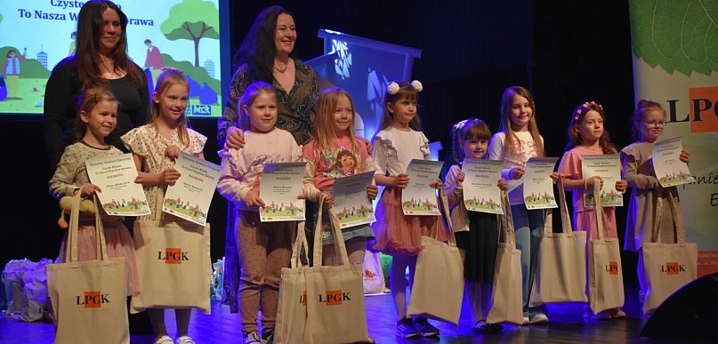 Młodzi artyści wiedzą jak dbać o świat czyli finał konkursu