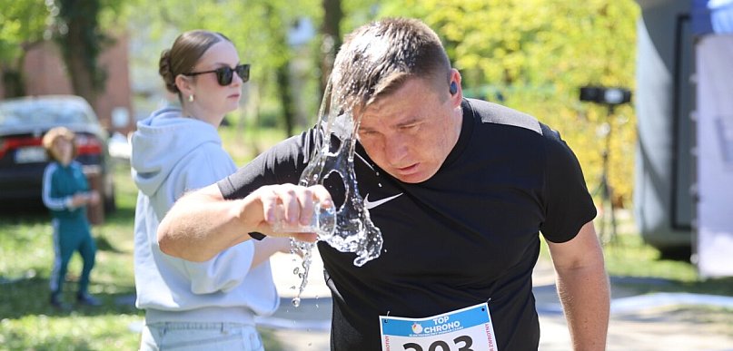 Wielkie bieganie w Prochowicach czyli jubileuszowa piątka nad Kaczawą