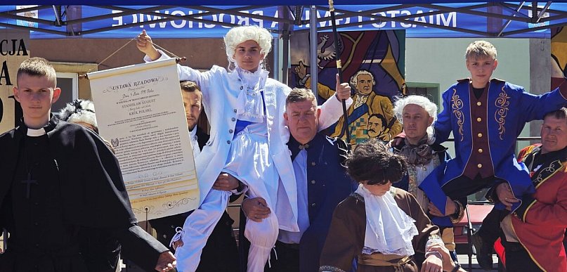 Prochowice uczciły 235. rocznicę Konstytucji 3 Maja