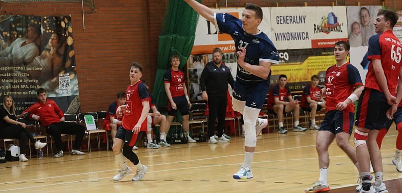 Ligowe ostatki w Białej Podlaskiej. Siódemki Miedź zagra z rewelacją wiosny