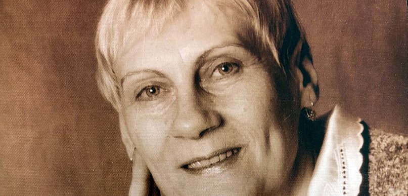Odeszła Teresa Beszterda, wieloletnia wicedyrektor „Osiemnastki”