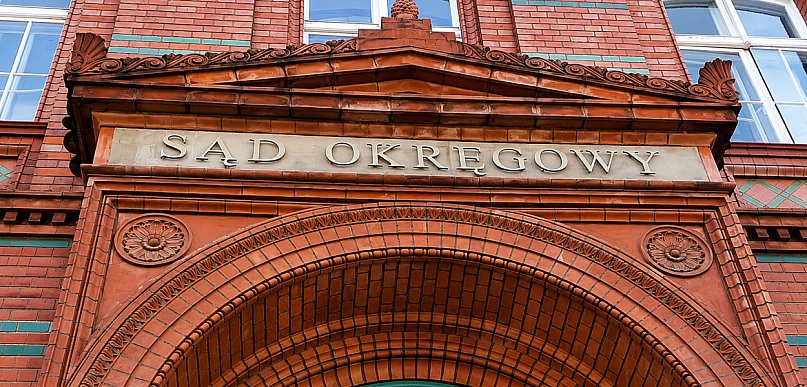 Znany adwokat z Legnicy skazany za oszustwa i fałszowanie dokumentów