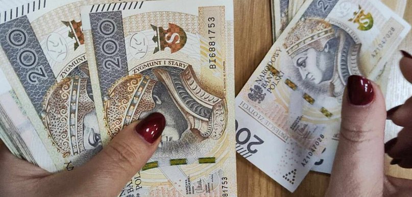 Zatrzymana Legniczanka miała odbierać pieniądze od oszukanych seniorek