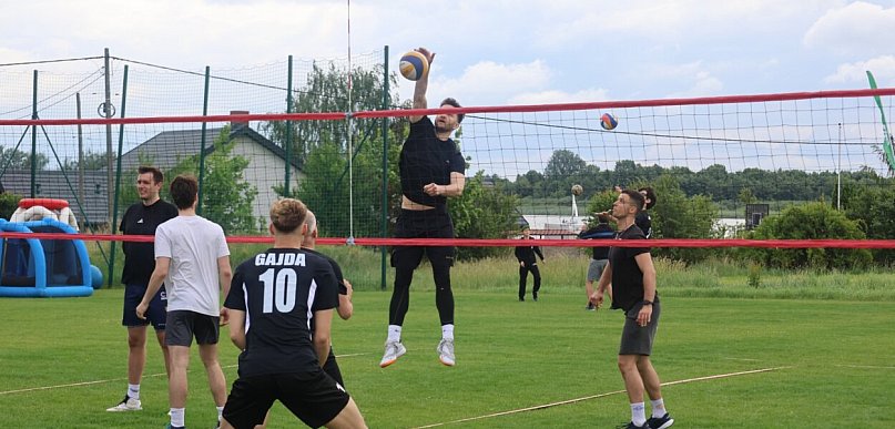 Boiska pełne rodzin. Takiego widoku chcieli organizatorzy Gruszka Cup