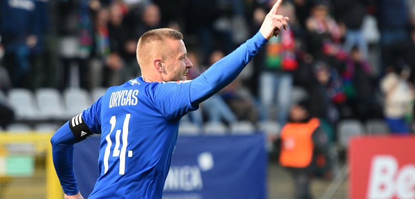 Kamil Drygas zostaje w Miedzi! Nowa rola w zespole rezerw w 3. lidze