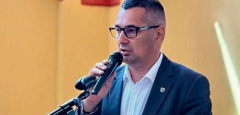 Rafał Plezia z wotum zaufania i absolutorium. Radni byli jednomyślni