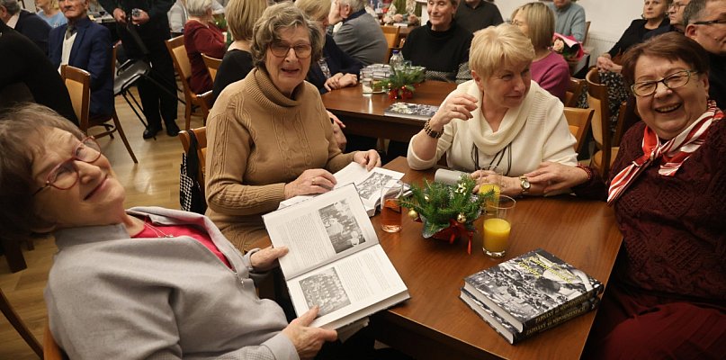 „Zapisany we wspomnieniach” przy pełnej sali. Premiera książki - 118842