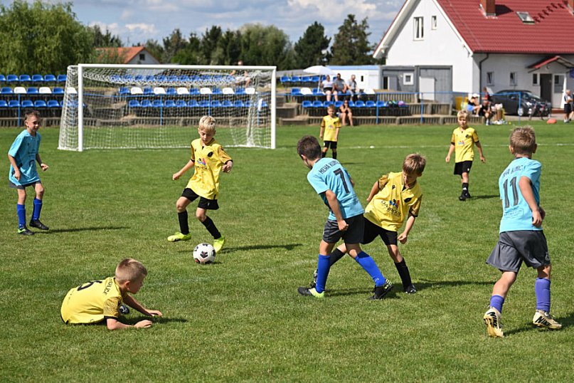 11 drużyn rywalizowało w Mewa Cup w Kunicach