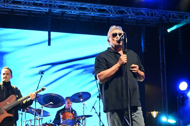 Legenda polskiego rocka na legnickim deptaku