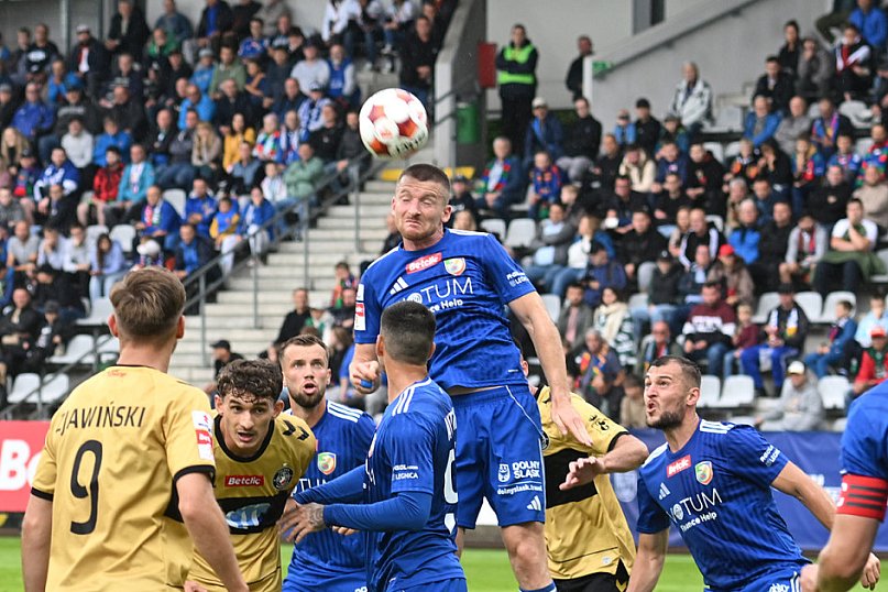 Miedź Legnica zremisowała z Polonią Warszawa