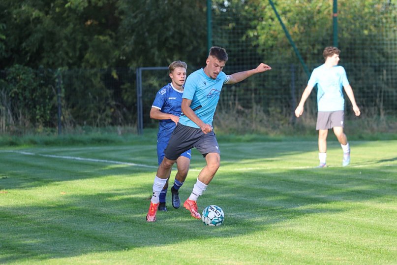 Błękitni remisują z Konfeksem