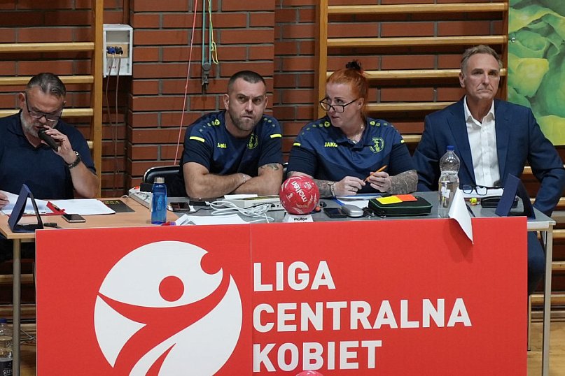 EISBERG Dziewiątka Legnica przegrała mecz