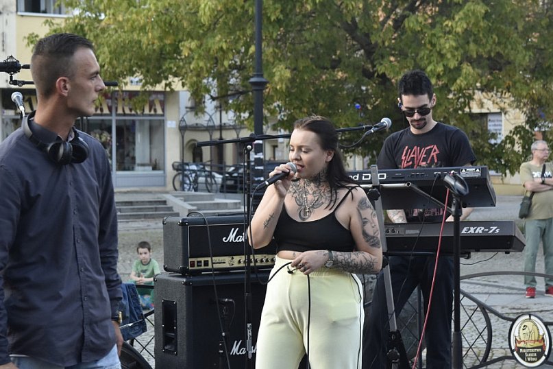 Charytatywny koncert „Gramy i pomagamy” cz2