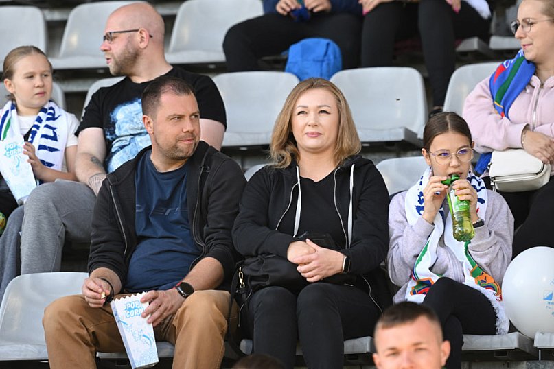 Kibice wspierali swoją drużynę i świętują wygraną