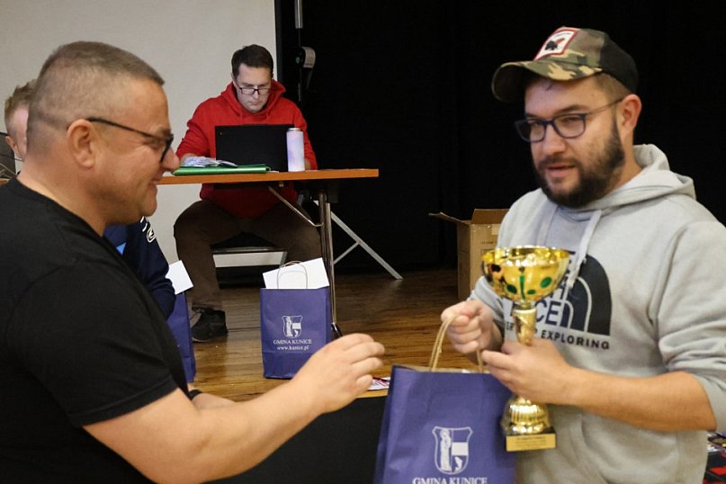 Miłosz Wrzałek zwycięzcą turnieju scrabble