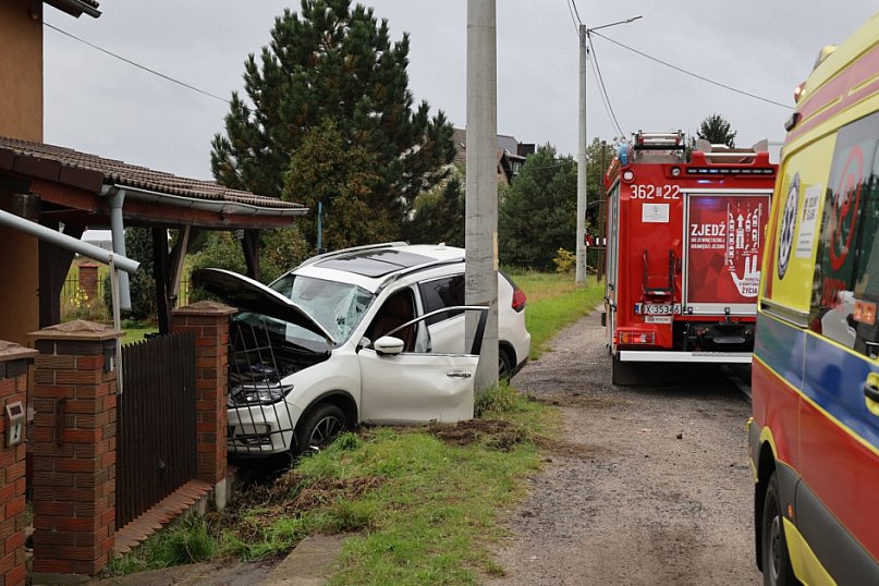 Wypadek w Kunicach. Kierowca w szpitalu