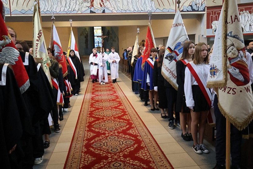 Dzień Papieski w Legnicy z udziałem bp.  Regmunta