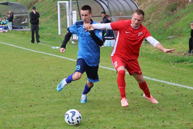 Albatros utrzymał zwycięstwo w Mierzowicach