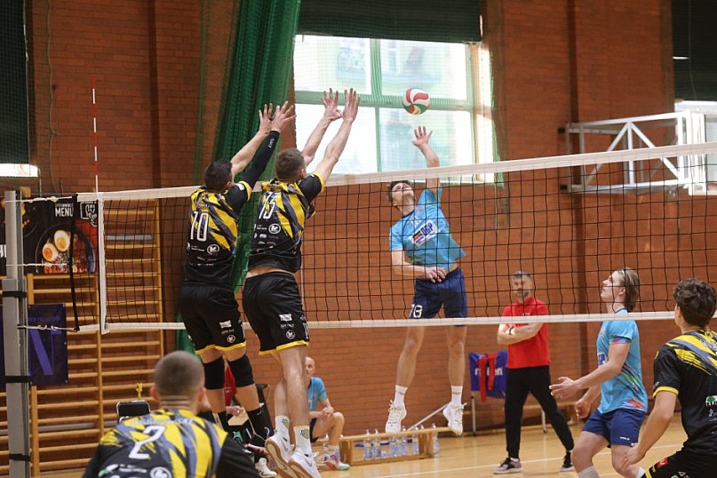 Ikar bez punktów w starciu z IM Rekord Volley