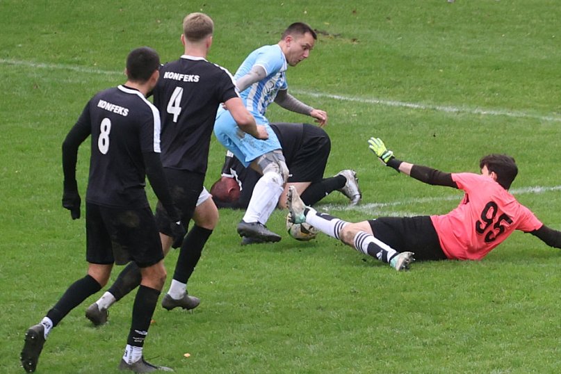 Konfeks Legnica lepszy od Chojnowianki